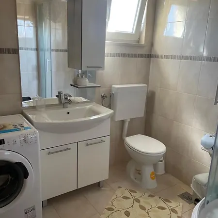 Appartement Sea View Near The S2-jelsa Center *